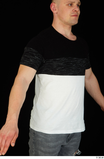 Torin t shirt upper body 0002.jpg